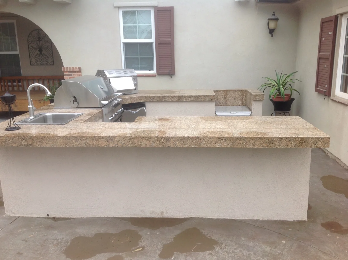 Counter space for gathering outdoors